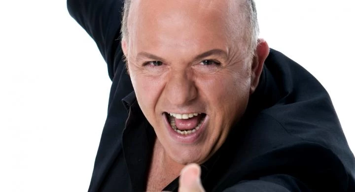 Τηλεπερσόνα κατά της πίστης μας! Ο Νίκος Μουρατίδης τα βάζει με την Εκκλησία